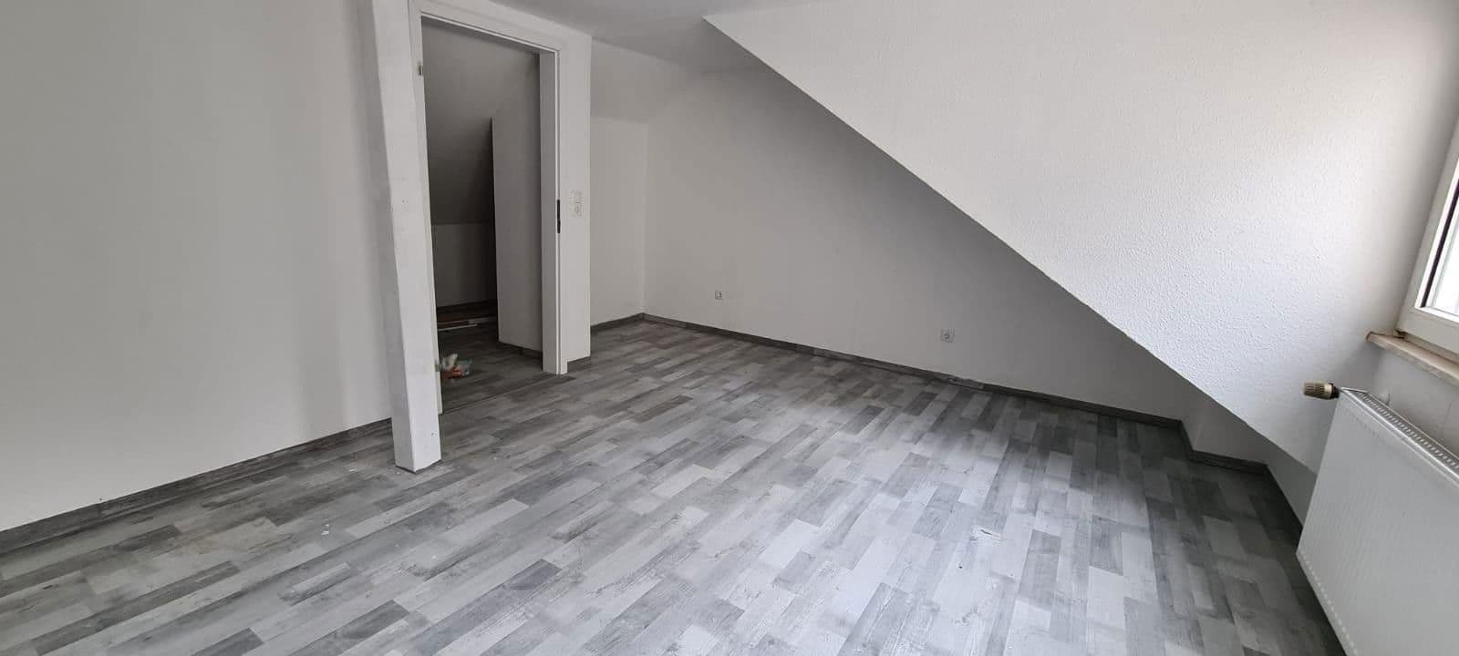 Prenájom domu 80 m², pozemek 220 m², Meerhausener Str 55, Bonn, Severné Porýnie - Westfálsko Prenájom domu 80 m², pozemek 220 m², Meerhausener Str 55, Bonn, Severné Porýnie - Westfálsko
