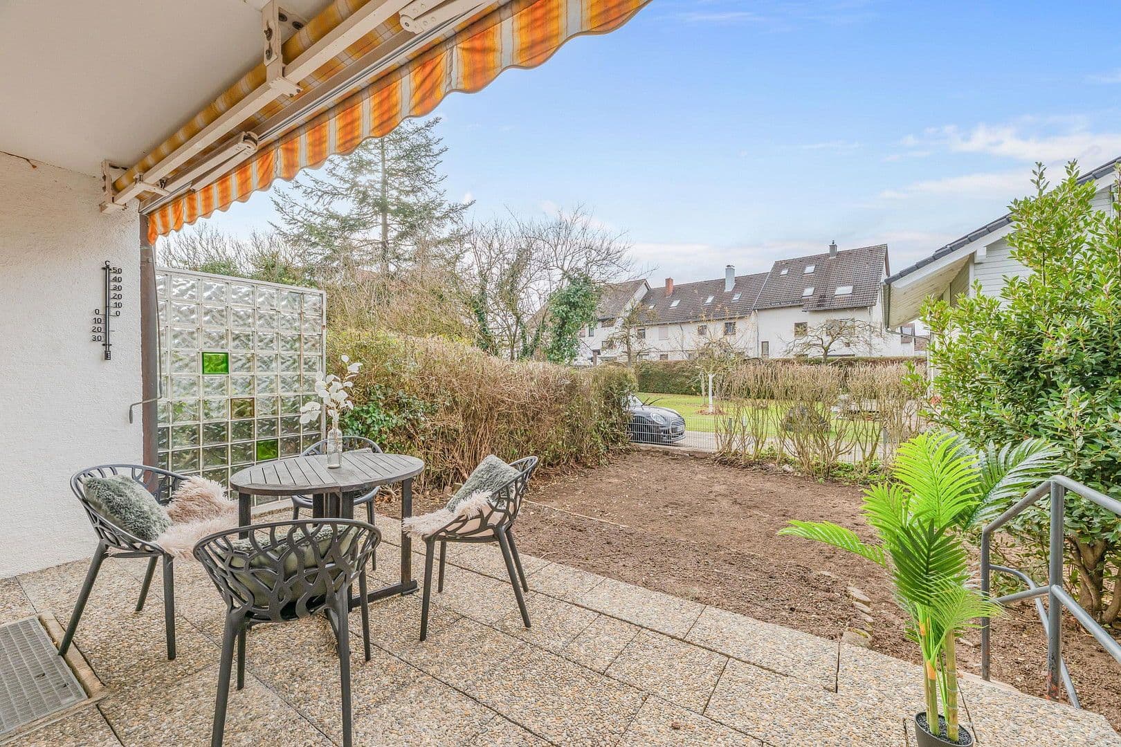 Predaj domu 200 m², pozemek 188 m², Saalbaustraße 29, Neu-Ulm, Bavorsko Predaj domu 200 m², pozemek 188 m², Saalbaustraße 29, Neu-Ulm, Bavorsko