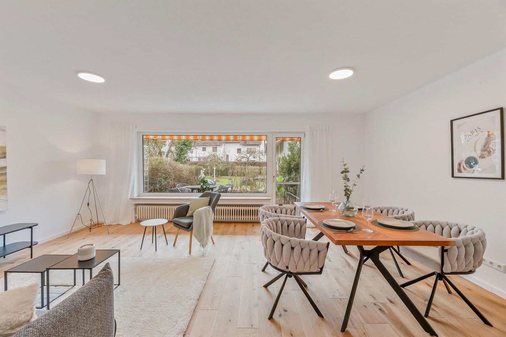 Predaj domu 200 m², pozemek 188 m², Saalbaustraße 29, Neu-Ulm, Bavorsko Predaj domu 200 m², pozemek 188 m², Saalbaustraße 29, Neu-Ulm, Bavorsko