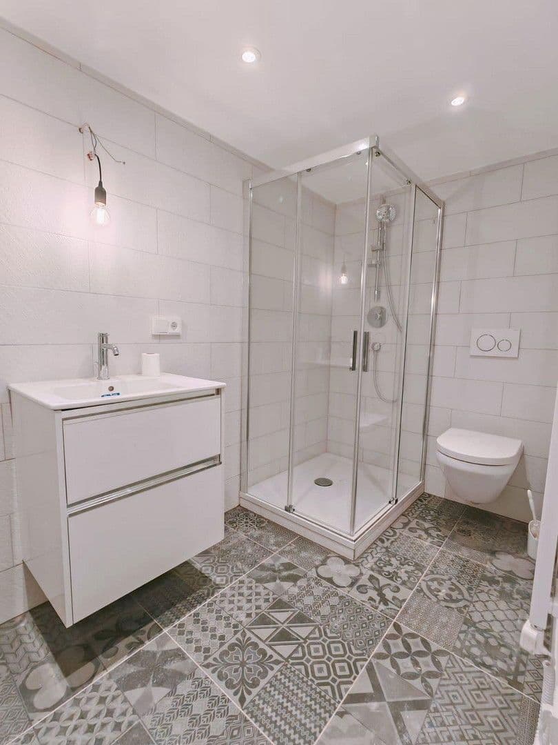 Predaj domu 130 m², pozemek 2.678 m², Manthalstr. 2, Berg, Bavorsko Predaj domu 130 m², pozemek 2.678 m², Manthalstr. 2, Berg, Bavorsko