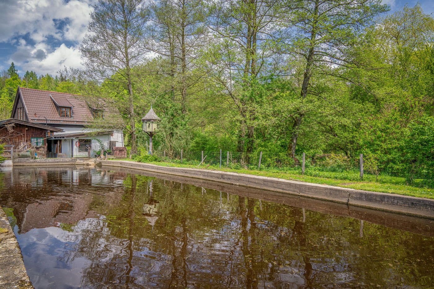 Predaj domu 130 m², pozemek 2.678 m², Manthalstr. 2, Berg, Bavorsko Predaj domu 130 m², pozemek 2.678 m², Manthalstr. 2, Berg, Bavorsko