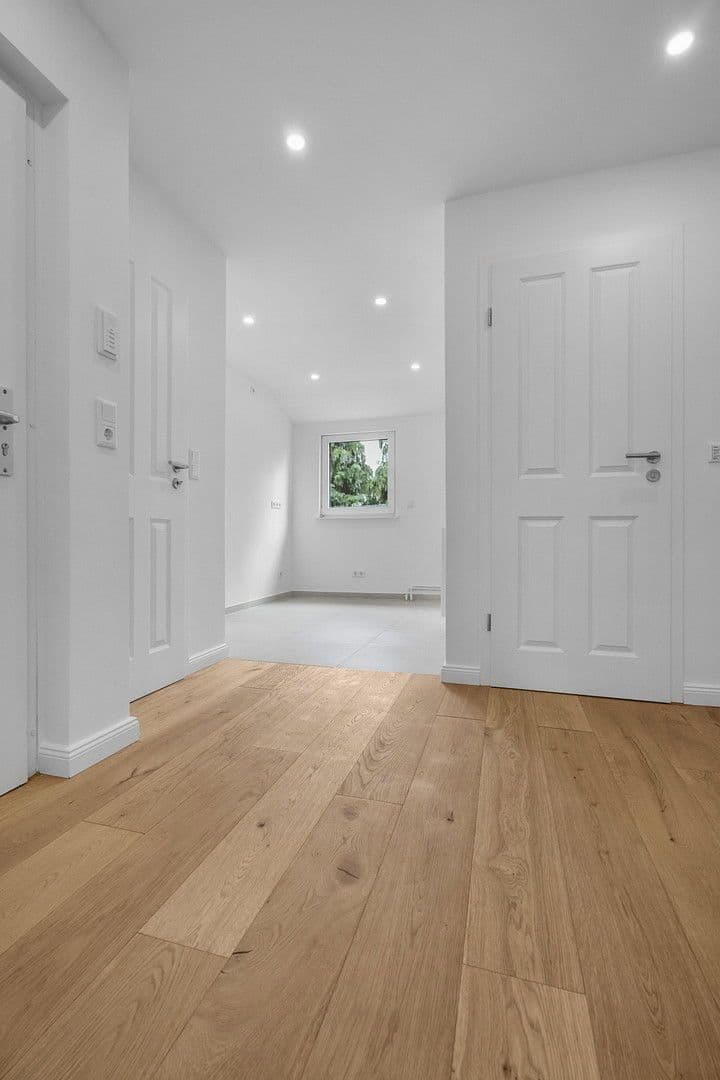 Prenájom bytu 3-izbový 70 m², Bremerhaven, Brémy Prenájom bytu 3-izbový 70 m², Bremerhaven, Brémy