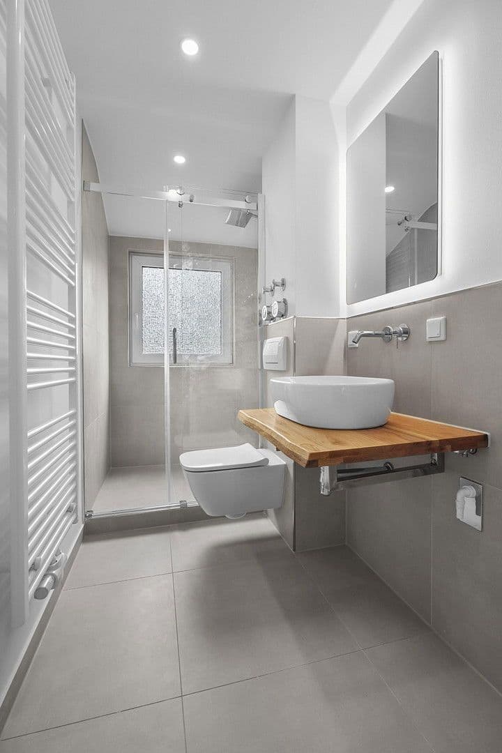 Prenájom bytu 3-izbový 70 m², Bremerhaven, Brémy Prenájom bytu 3-izbový 70 m², Bremerhaven, Brémy