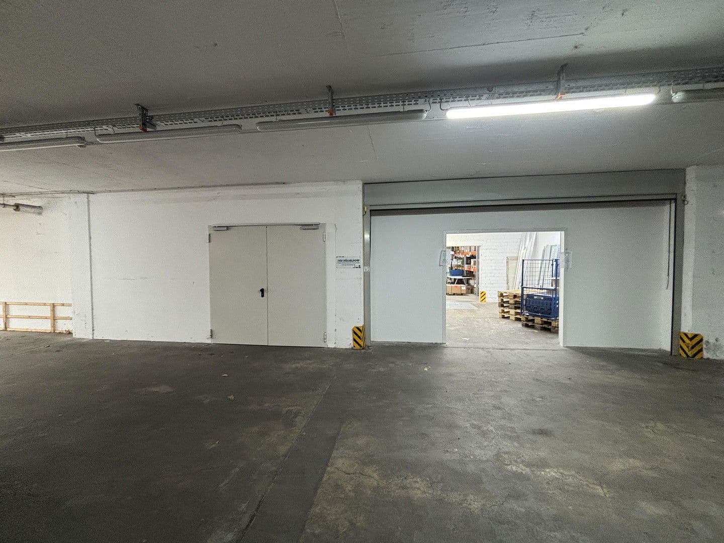 Prenájom nebytového priestoru 285 m², Münsterstrasse 330, Düsseldorf, Severné Porýnie - Westfálsko Prenájom nebytového priestoru 285 m², Münsterstrasse 330, Düsseldorf, Severné Porýnie - Westfálsko