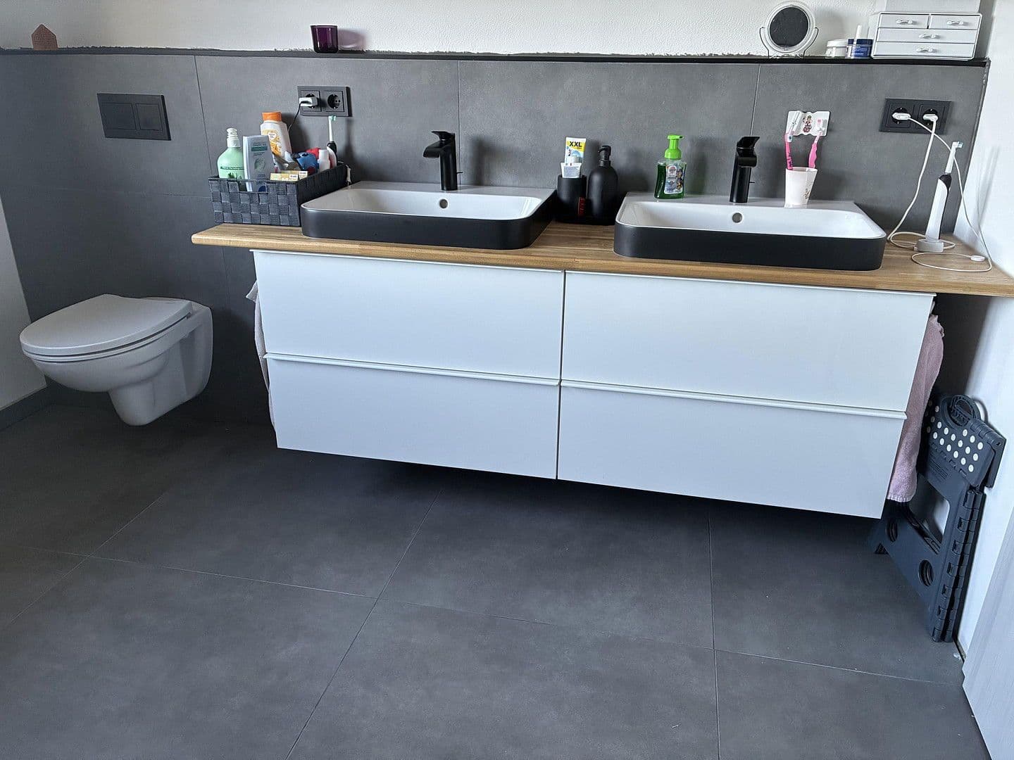 Predaj domu 147 m², pozemek 504 m², Nothauser Feld 1a, Odenthal, Severné Porýnie - Westfálsko Predaj domu 147 m², pozemek 504 m², Nothauser Feld 1a, Odenthal, Severné Porýnie - Westfálsko