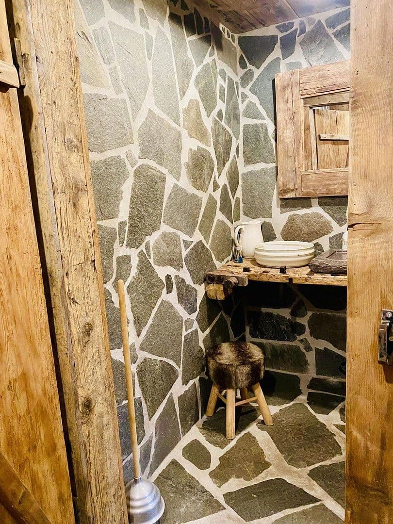 Predaj nebytového priestoru 1.100 m², Hauptstraße 40, Klettgau, Bádensko-Wurttembersko Predaj nebytového priestoru 1.100 m², Hauptstraße 40, Klettgau, Bádensko-Wurttembersko