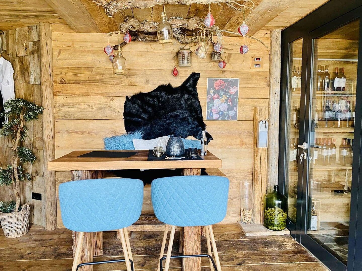 Predaj nebytového priestoru 1.100 m², Hauptstraße 40, Klettgau, Bádensko-Wurttembersko Predaj nebytového priestoru 1.100 m², Hauptstraße 40, Klettgau, Bádensko-Wurttembersko