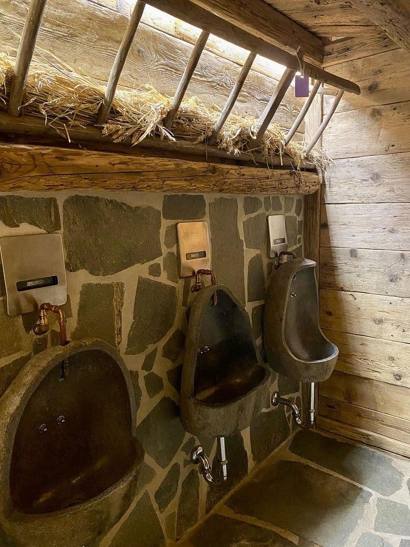 Predaj nebytového priestoru 1.100 m², Hauptstraße 40, Klettgau, Bádensko-Wurttembersko Predaj nebytového priestoru 1.100 m², Hauptstraße 40, Klettgau, Bádensko-Wurttembersko