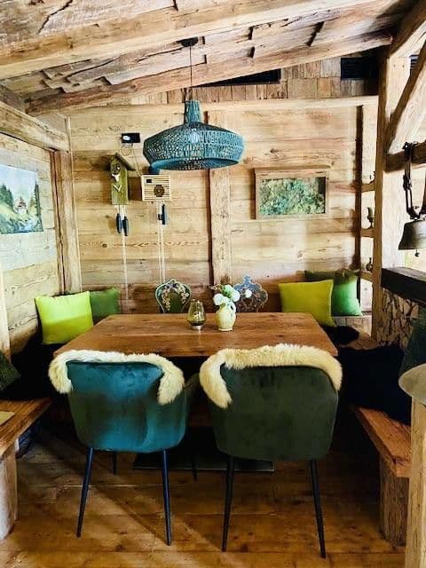 Predaj nebytového priestoru 1.100 m², Hauptstraße 40, Klettgau, Bádensko-Wurttembersko Predaj nebytového priestoru 1.100 m², Hauptstraße 40, Klettgau, Bádensko-Wurttembersko