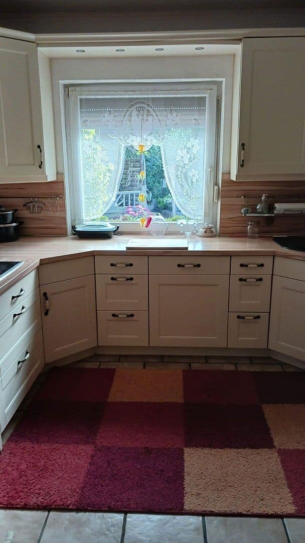 Prenájom domu 120 m², pozemek 800 m², Wiefelstede, Dolné Sasko Prenájom domu 120 m², pozemek 800 m², Wiefelstede, Dolné Sasko