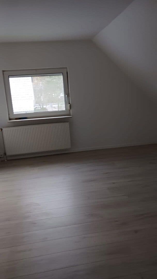 Predaj domu 120 m², pozemek 1.300 m², Wiefelstede, Dolné Sasko Predaj domu 120 m², pozemek 1.300 m², Wiefelstede, Dolné Sasko