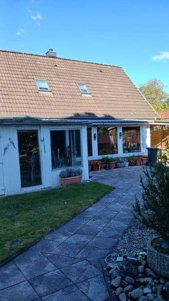 Predaj domu 120 m², pozemek 1.300 m², Wiefelstede, Dolné Sasko Predaj domu 120 m², pozemek 1.300 m², Wiefelstede, Dolné Sasko