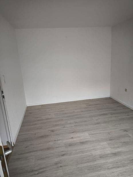 Predaj domu 120 m², pozemek 1.300 m², Wiefelstede, Dolné Sasko Predaj domu 120 m², pozemek 1.300 m², Wiefelstede, Dolné Sasko