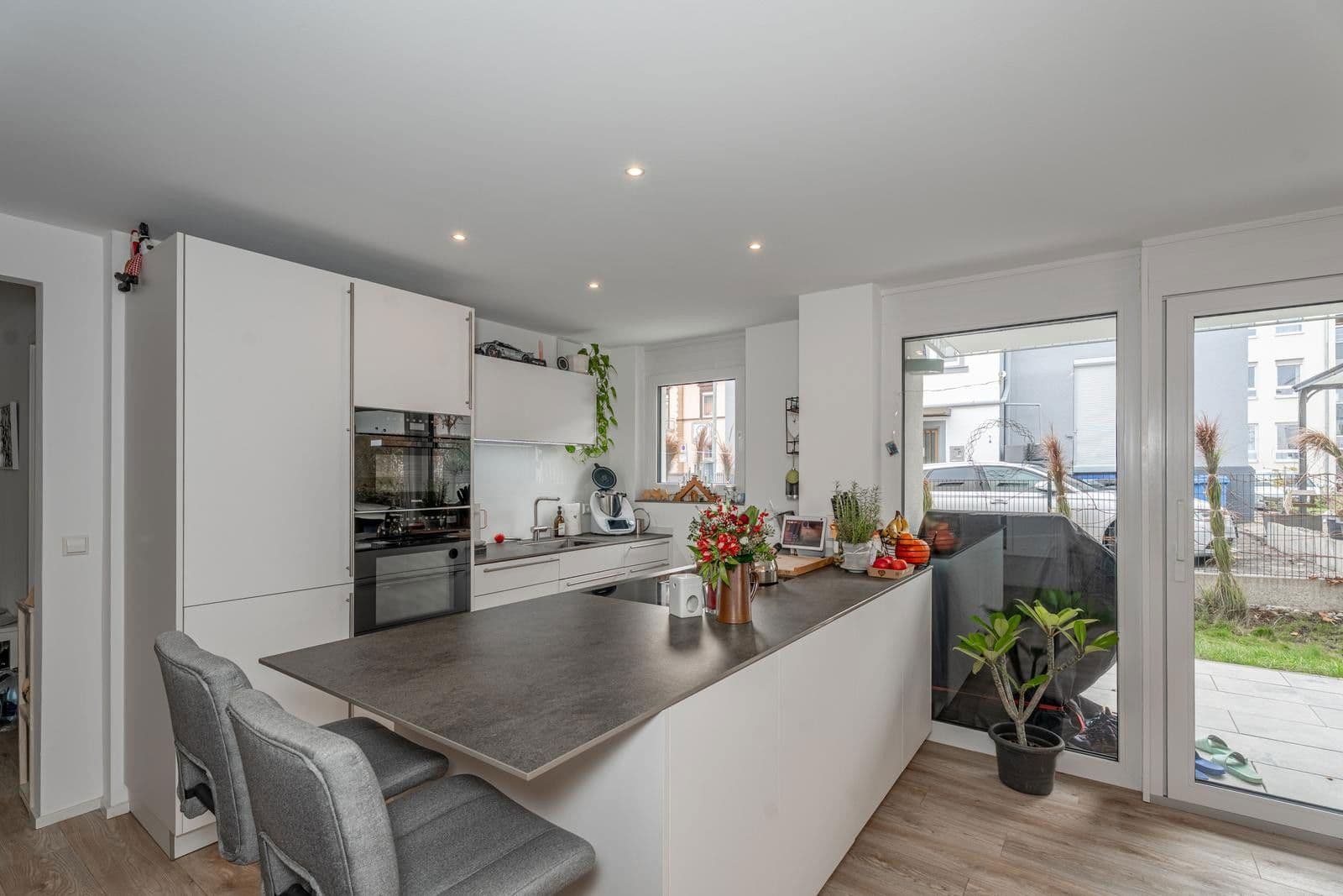 Prenájom bytu 3-izbový 88 m², Radolfzell am Bodensee, Bádensko-Wurttembersko Prenájom bytu 3-izbový 88 m², Radolfzell am Bodensee, Bádensko-Wurttembersko