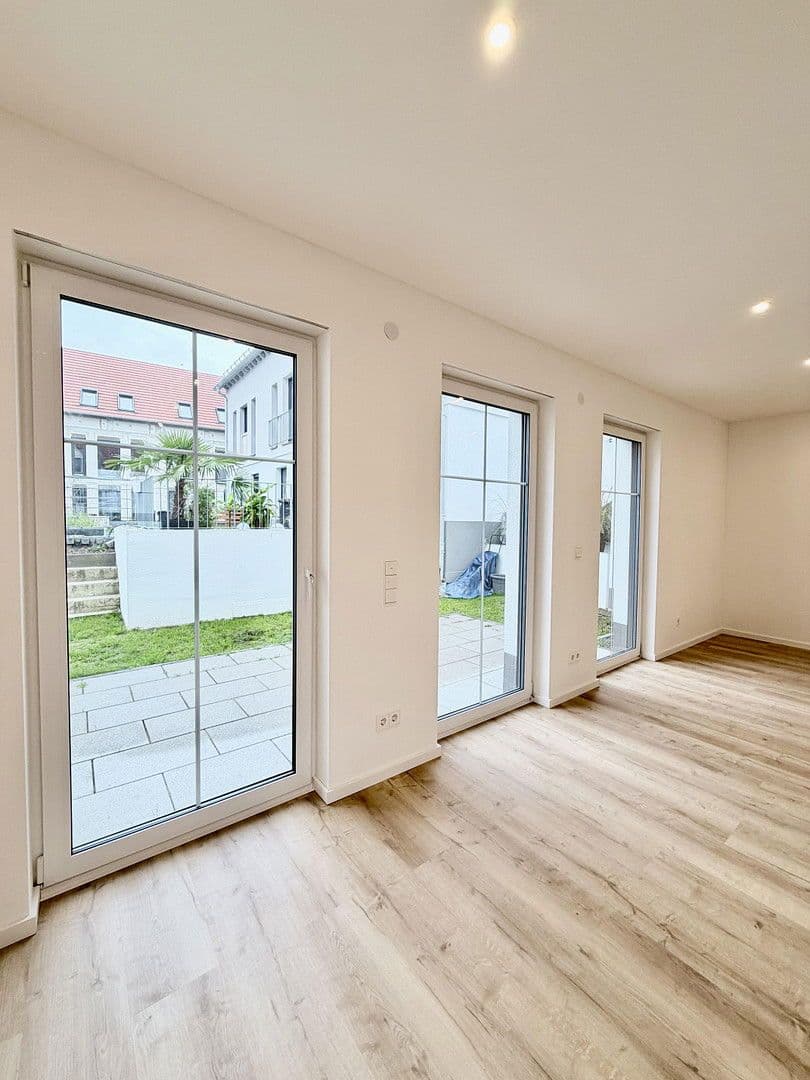 Prenájom domu 145 m², pozemek 30 m², Idstein, Hesensko Prenájom domu 145 m², pozemek 30 m², Idstein, Hesensko