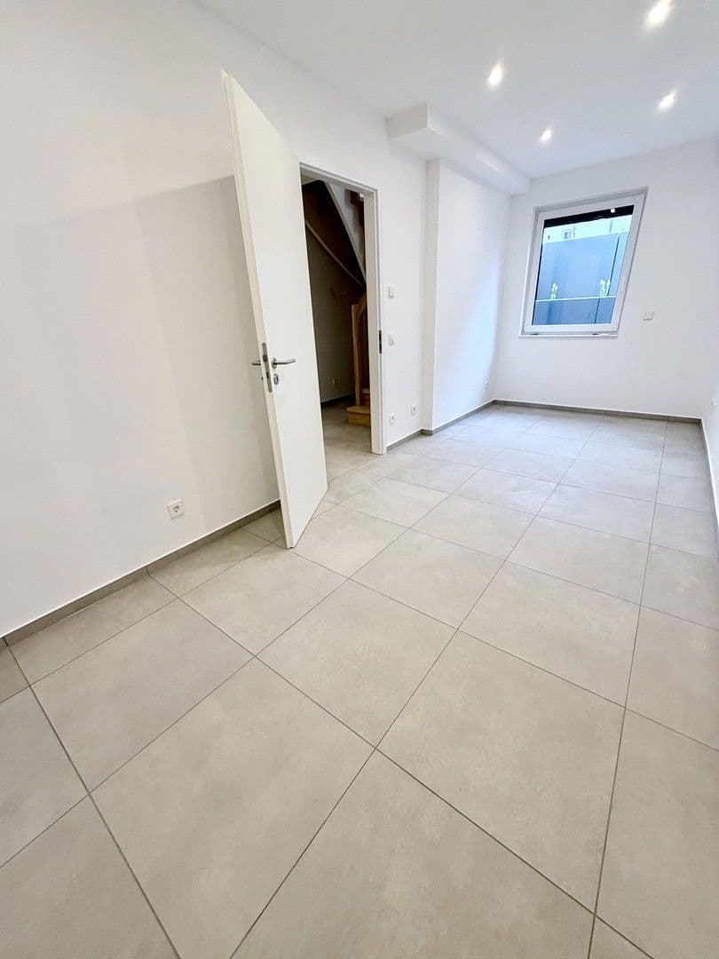 Prenájom domu 145 m², pozemek 30 m², Idstein, Hesensko Prenájom domu 145 m², pozemek 30 m², Idstein, Hesensko