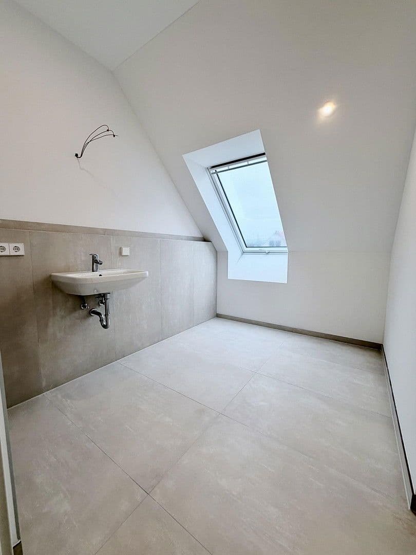 Prenájom domu 145 m², pozemek 30 m², Idstein, Hesensko Prenájom domu 145 m², pozemek 30 m², Idstein, Hesensko