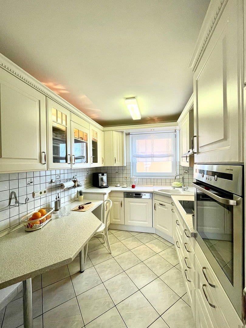 Predaj bytu 5-izbový 130 m², Bietigheim-Bissingen, Bádensko-Wurttembersko Predaj bytu 5-izbový 130 m², Bietigheim-Bissingen, Bádensko-Wurttembersko