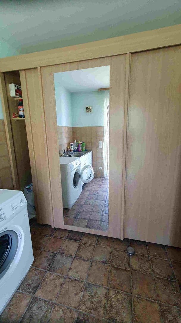 Predaj domu 199 m², pozemek 984 m², Langenlonsheim, Porýnie-Falcko Predaj domu 199 m², pozemek 984 m², Langenlonsheim, Porýnie-Falcko