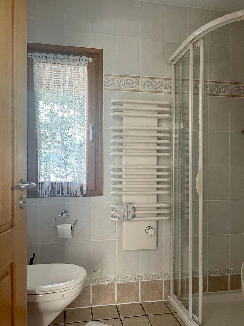 Predaj domu 169 m², pozemek 758 m², Glienicke/Nordbahn, Brandenbursko Predaj domu 169 m², pozemek 758 m², Glienicke/Nordbahn, Brandenbursko