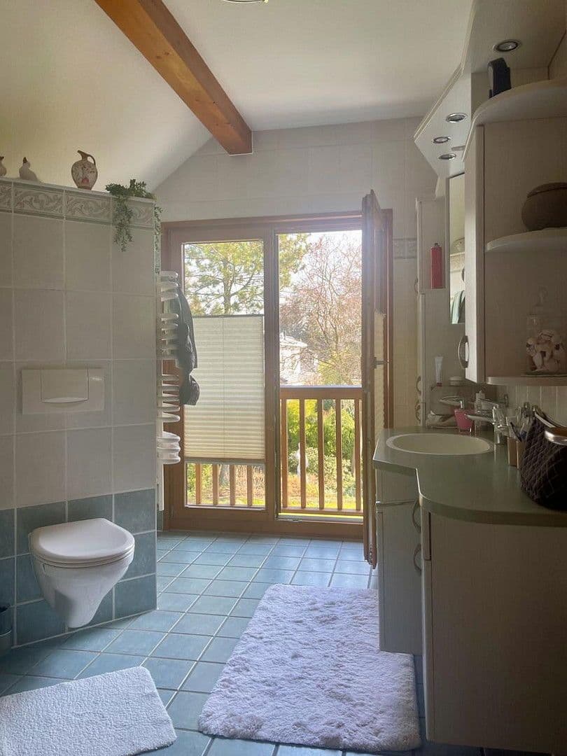 Predaj domu 169 m², pozemek 758 m², Glienicke/Nordbahn, Brandenbursko Predaj domu 169 m², pozemek 758 m², Glienicke/Nordbahn, Brandenbursko