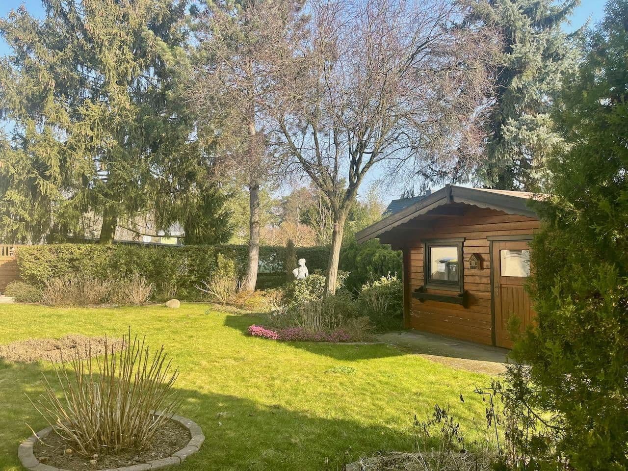 Predaj domu 169 m², pozemek 758 m², Glienicke/Nordbahn, Brandenbursko Predaj domu 169 m², pozemek 758 m², Glienicke/Nordbahn, Brandenbursko