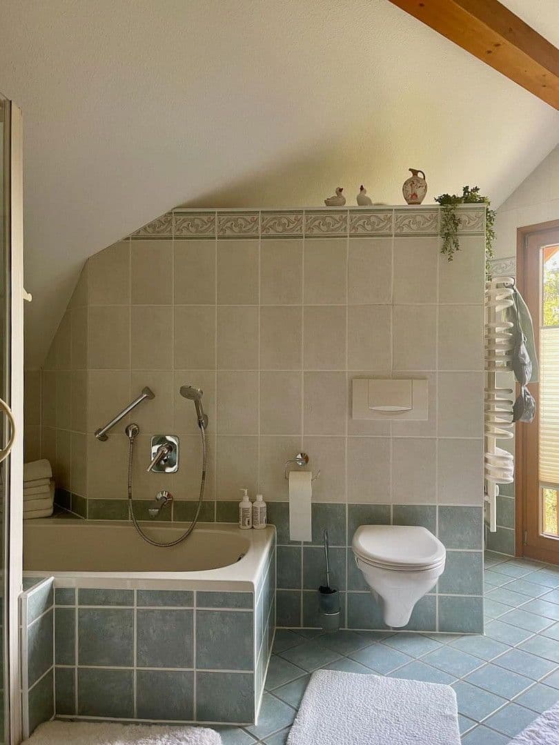 Predaj domu 169 m², pozemek 758 m², Glienicke/Nordbahn, Brandenbursko Predaj domu 169 m², pozemek 758 m², Glienicke/Nordbahn, Brandenbursko