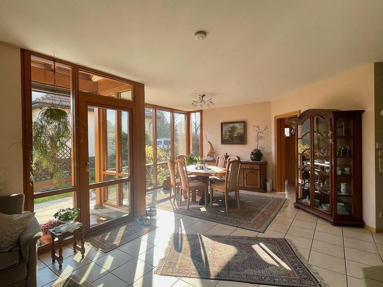 Predaj domu 169 m², pozemek 758 m², Glienicke/Nordbahn, Brandenbursko Predaj domu 169 m², pozemek 758 m², Glienicke/Nordbahn, Brandenbursko