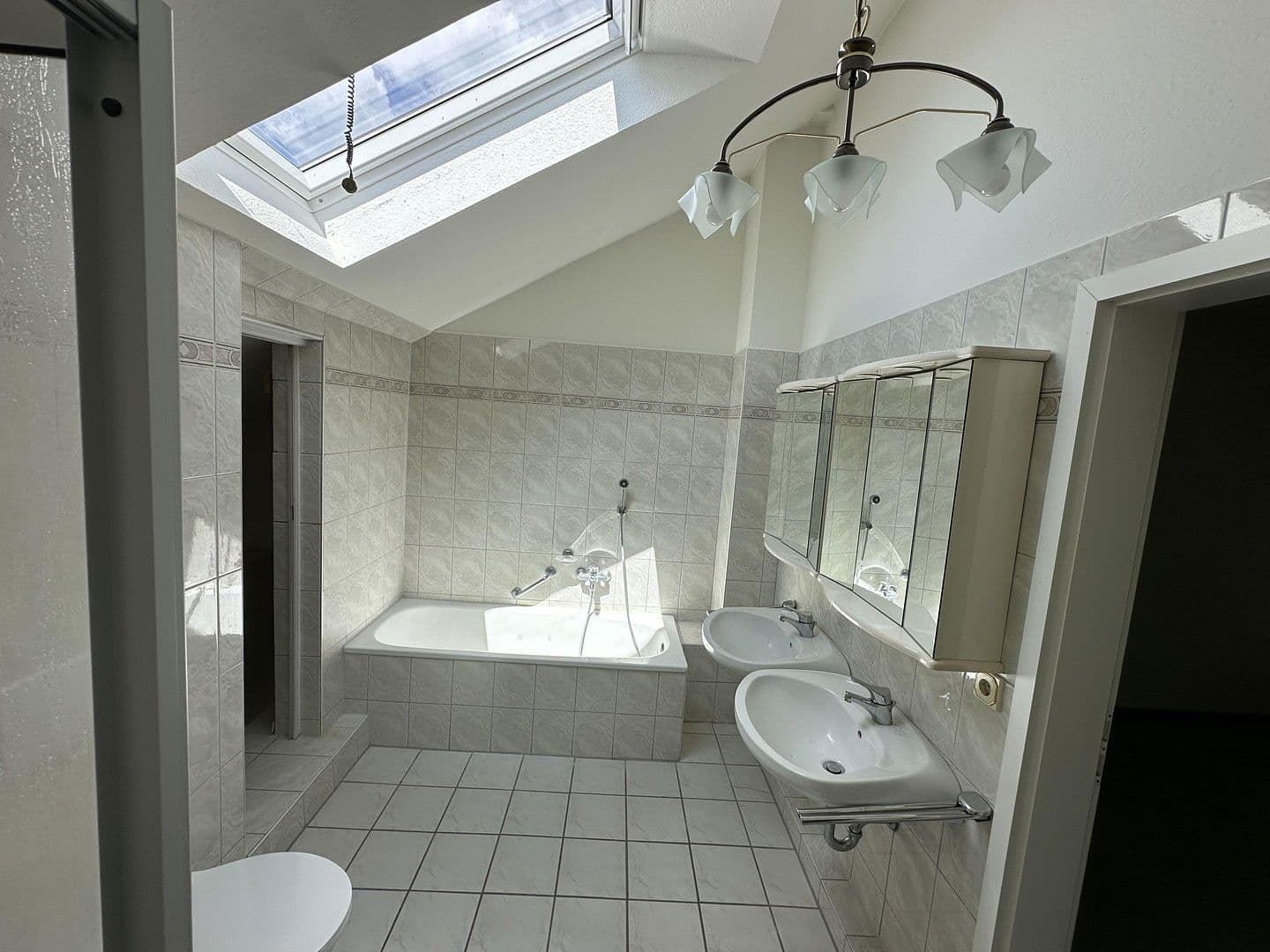 Predaj domu 115 m², pozemek 406 m², Beim Katerstieg 6, Trittau, Šlezvicko-Holštajnsko Predaj domu 115 m², pozemek 406 m², Beim Katerstieg 6, Trittau, Šlezvicko-Holštajnsko