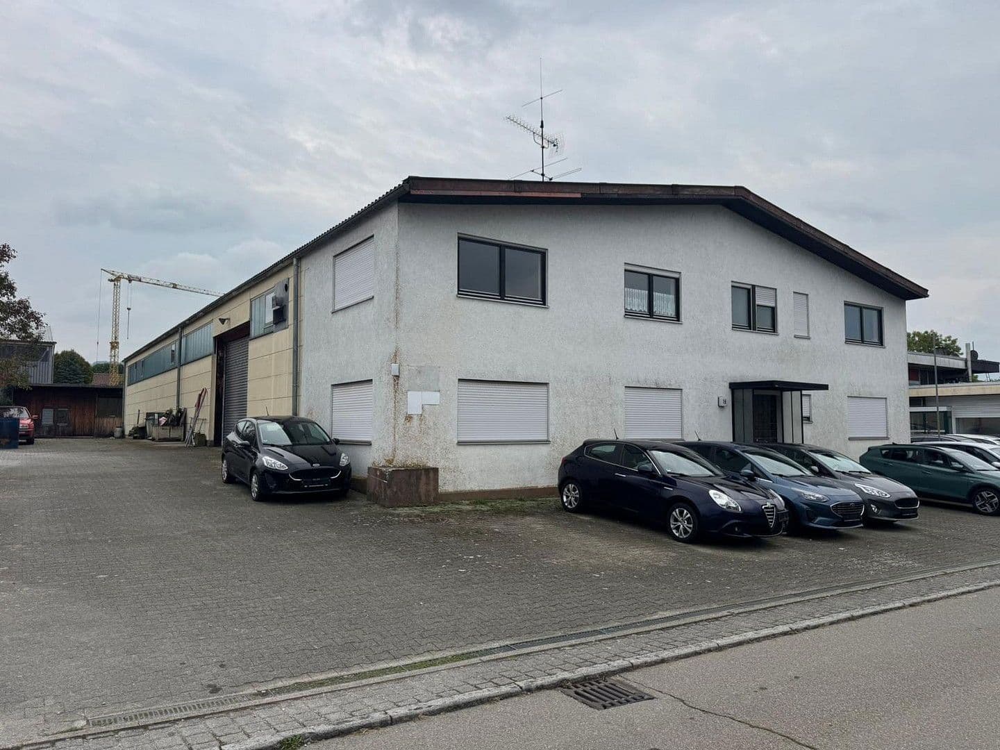 Prenájom nebytového priestoru 862 m², Ofterdingen, Bádensko-Wurttembersko Prenájom nebytového priestoru 862 m², Ofterdingen, Bádensko-Wurttembersko