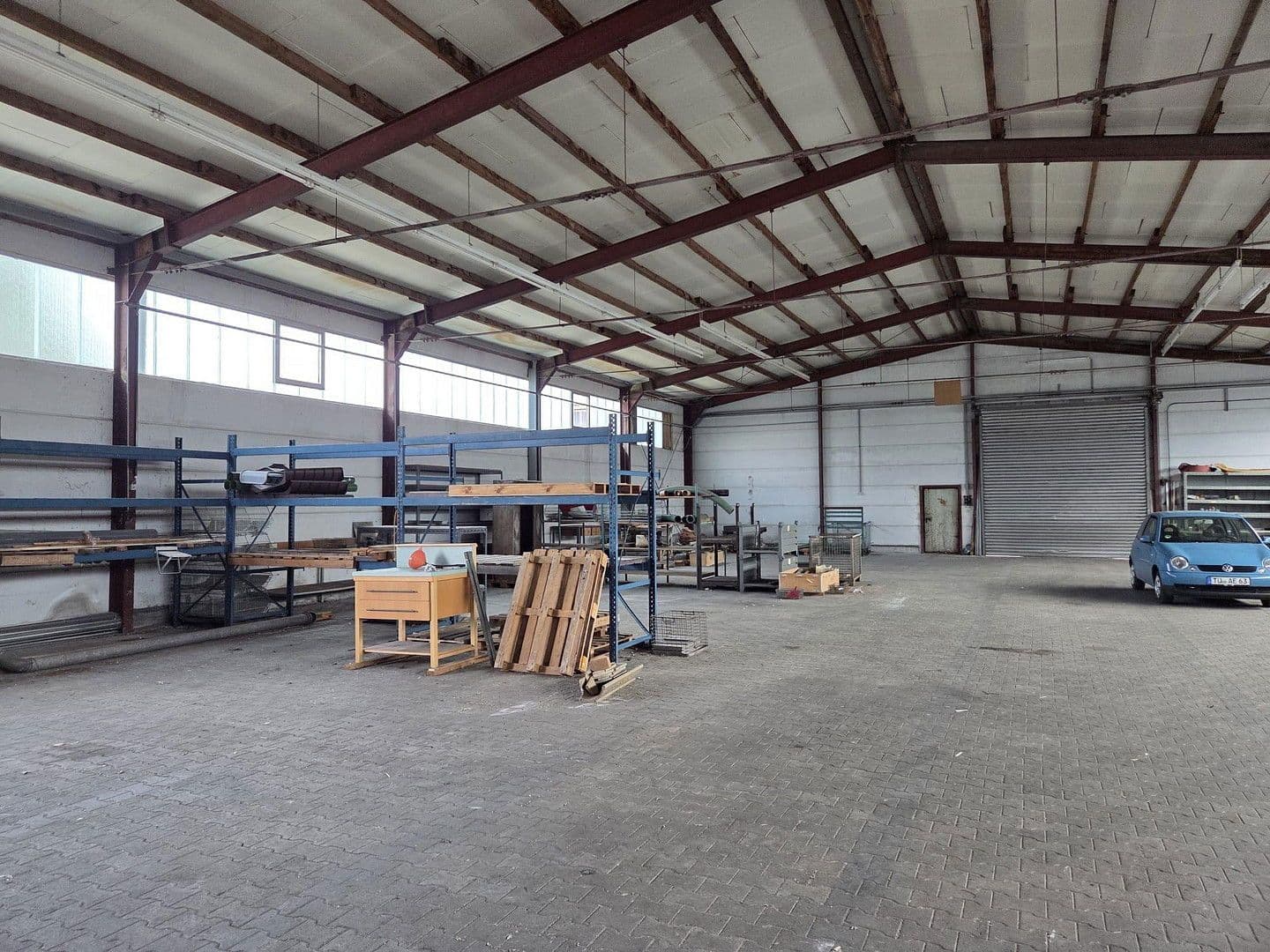 Prenájom nebytového priestoru 862 m², Ofterdingen, Bádensko-Wurttembersko Prenájom nebytového priestoru 862 m², Ofterdingen, Bádensko-Wurttembersko