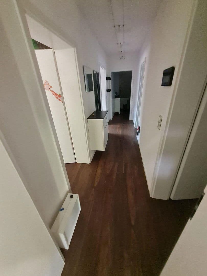 Predaj domu 185 m², pozemek 996 m², Kaiserslautern, Porýnie-Falcko Predaj domu 185 m², pozemek 996 m², Kaiserslautern, Porýnie-Falcko