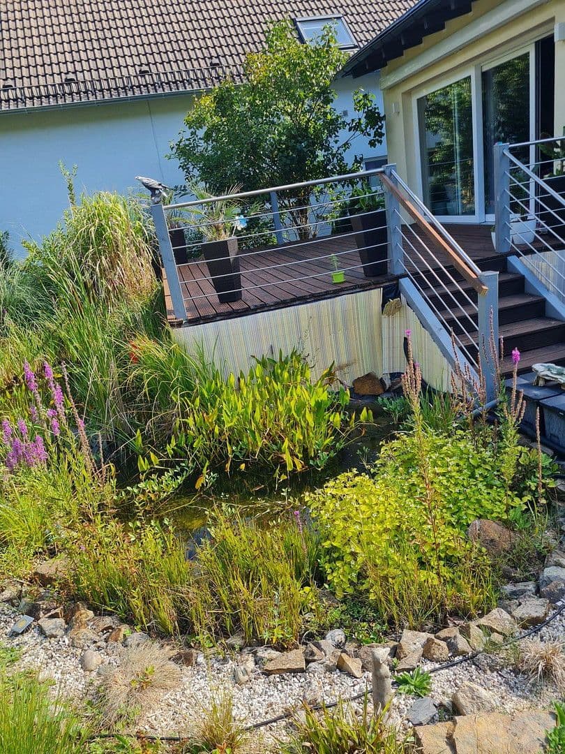 Predaj domu 185 m², pozemek 996 m², Kaiserslautern, Porýnie-Falcko Predaj domu 185 m², pozemek 996 m², Kaiserslautern, Porýnie-Falcko