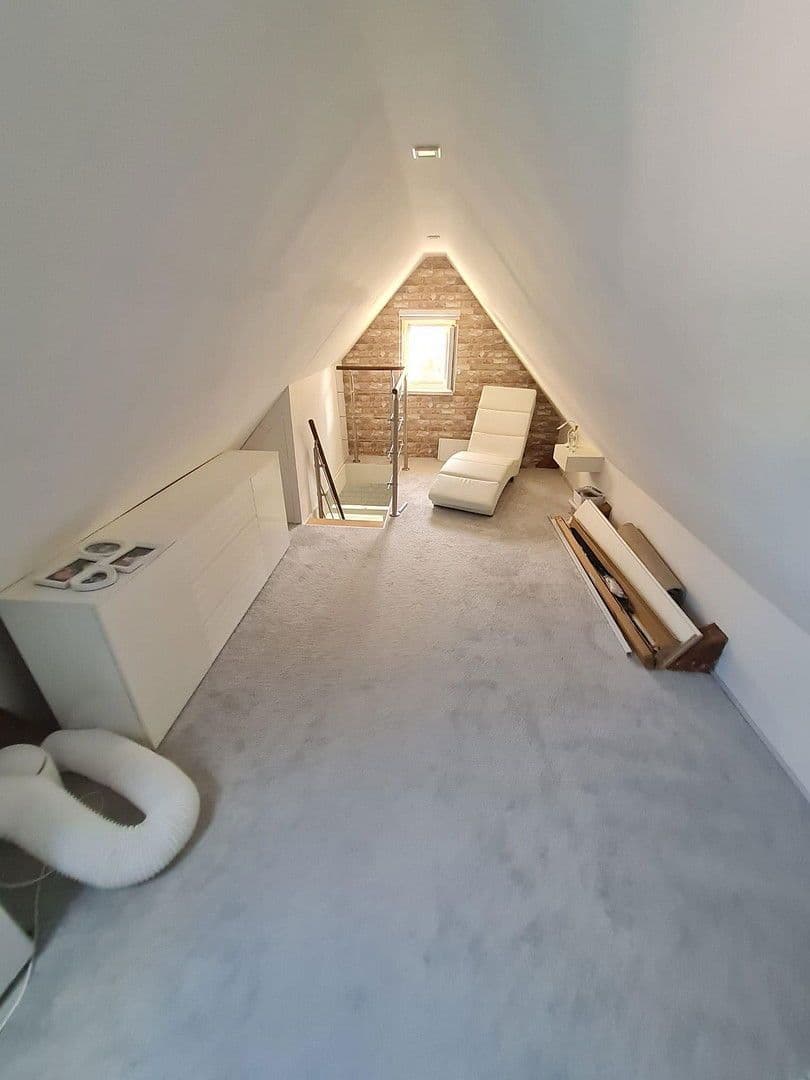 Predaj domu 185 m², pozemek 996 m², Kaiserslautern, Porýnie-Falcko Predaj domu 185 m², pozemek 996 m², Kaiserslautern, Porýnie-Falcko