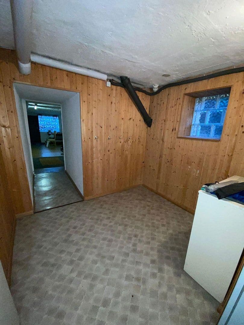 Predaj domu 174 m², pozemek 1.787 m², Alte Heerstraße 25, Wesendorf, Dolné Sasko Predaj domu 174 m², pozemek 1.787 m², Alte Heerstraße 25, Wesendorf, Dolné Sasko