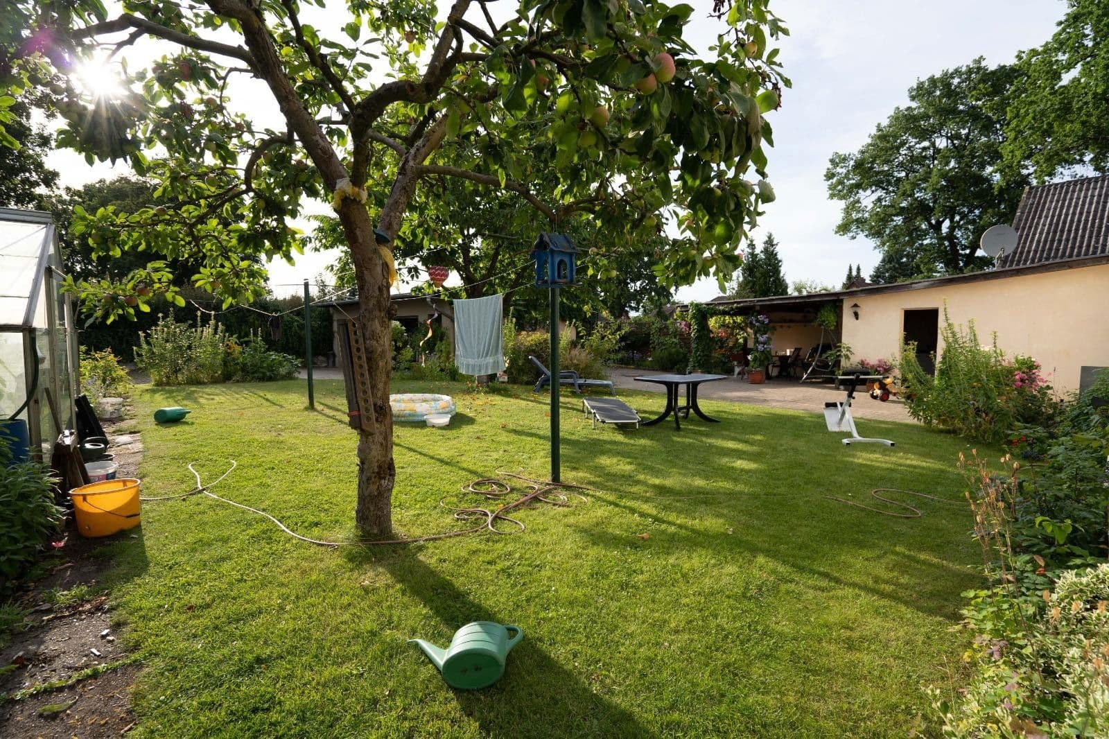 Predaj domu 174 m², pozemek 1.787 m², Alte Heerstraße 25, Wesendorf, Dolné Sasko Predaj domu 174 m², pozemek 1.787 m², Alte Heerstraße 25, Wesendorf, Dolné Sasko