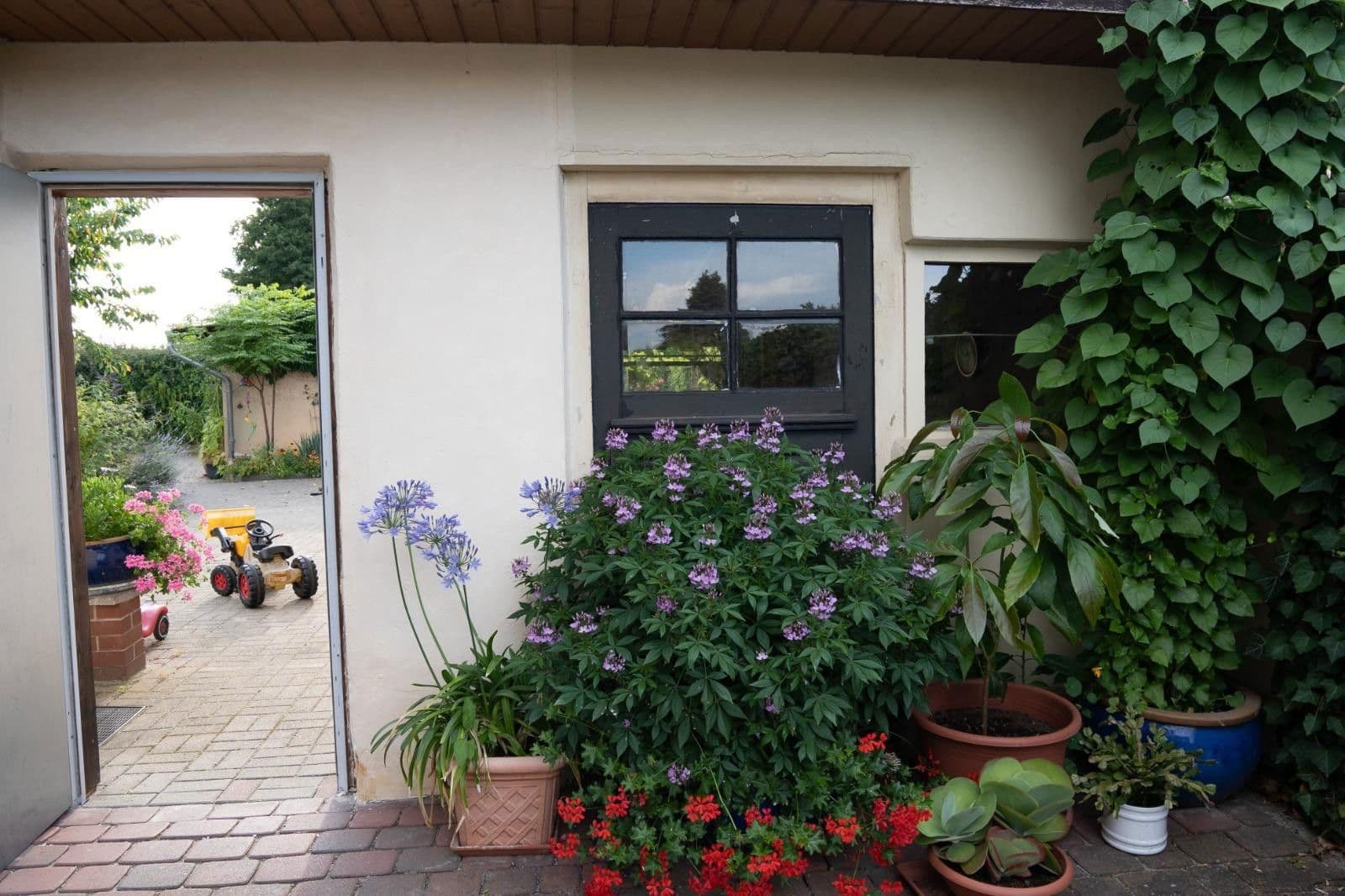 Predaj domu 174 m², pozemek 1.787 m², Alte Heerstraße 25, Wesendorf, Dolné Sasko Predaj domu 174 m², pozemek 1.787 m², Alte Heerstraße 25, Wesendorf, Dolné Sasko