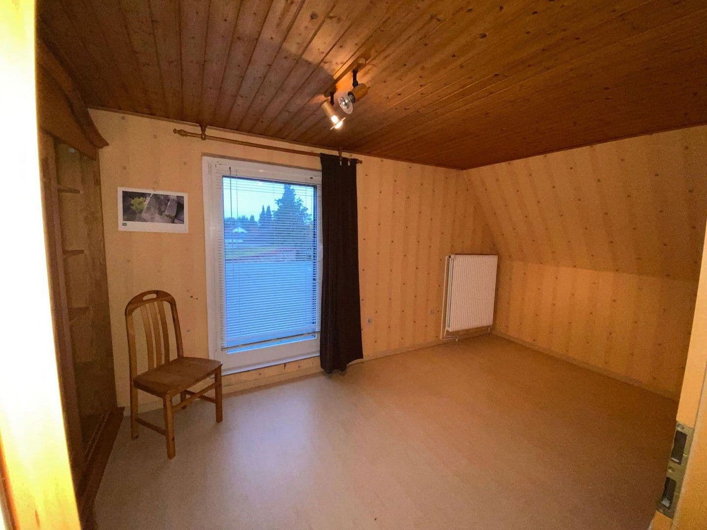 Predaj domu 174 m², pozemek 1.787 m², Alte Heerstraße 25, Wesendorf, Dolné Sasko Predaj domu 174 m², pozemek 1.787 m², Alte Heerstraße 25, Wesendorf, Dolné Sasko