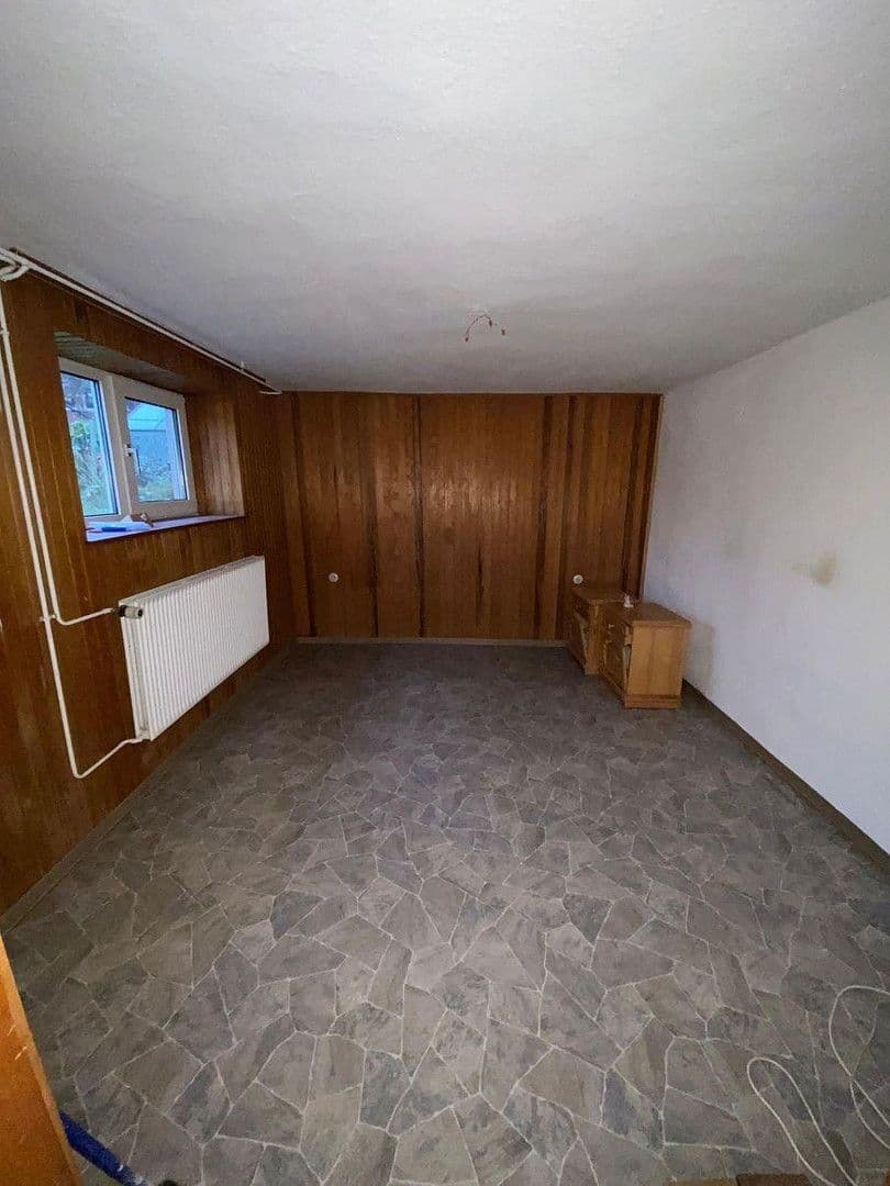 Predaj domu 174 m², pozemek 1.787 m², Alte Heerstraße 25, Wesendorf, Dolné Sasko Predaj domu 174 m², pozemek 1.787 m², Alte Heerstraße 25, Wesendorf, Dolné Sasko
