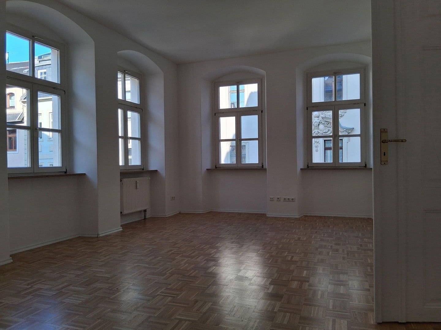 Prenájom bytu 4-izbový 140 m², Rittergasse 10, Gera, Durínsko Prenájom bytu 4-izbový 140 m², Rittergasse 10, Gera, Durínsko