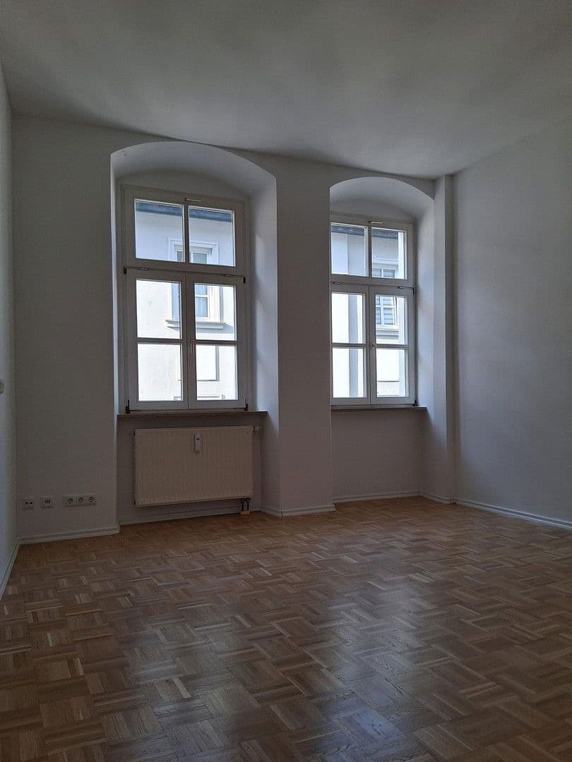 Prenájom bytu 4-izbový 140 m², Rittergasse 10, Gera, Durínsko Prenájom bytu 4-izbový 140 m², Rittergasse 10, Gera, Durínsko