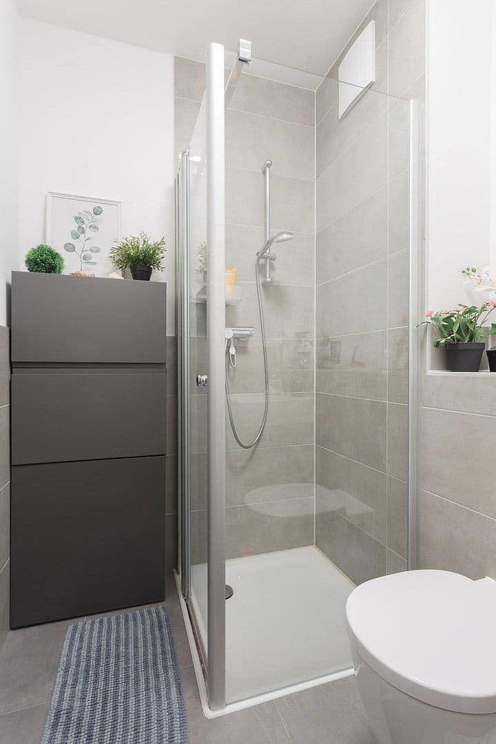 Predaj bytu 3-izbový 80 m², Berlin, Berlín Predaj bytu 3-izbový 80 m², Berlin, Berlín