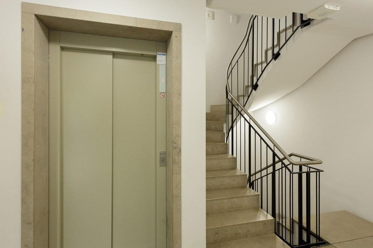 Predaj bytu 3-izbový 80 m², Berlin, Berlín Predaj bytu 3-izbový 80 m², Berlin, Berlín