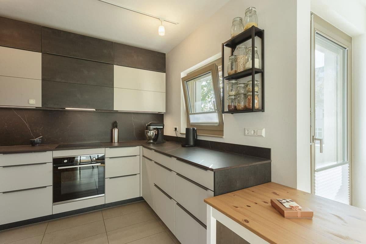 Predaj bytu 3-izbový 80 m², Berlin, Berlín Predaj bytu 3-izbový 80 m², Berlin, Berlín