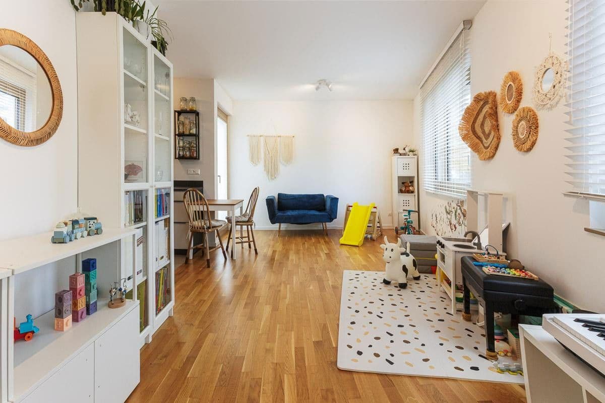 Predaj bytu 3-izbový 80 m², Berlin, Berlín Predaj bytu 3-izbový 80 m², Berlin, Berlín