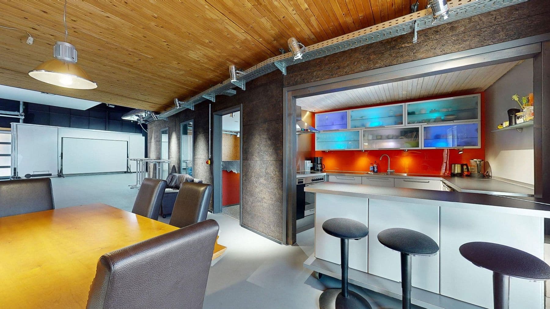 Predaj domu 389 m², pozemek 3.076 m², Daimlerstr. 14, Taunusstein, Hesensko Predaj domu 389 m², pozemek 3.076 m², Daimlerstr. 14, Taunusstein, Hesensko