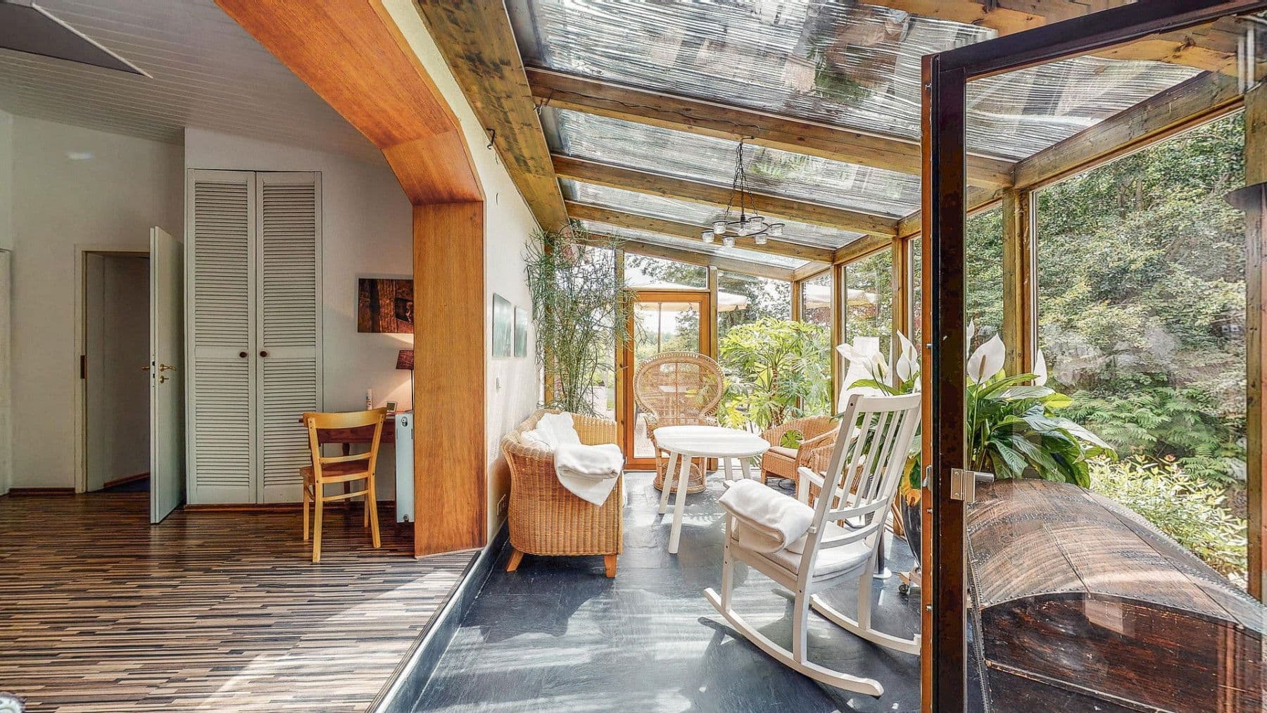 Predaj domu 389 m², pozemek 3.076 m², Daimlerstr. 14, Taunusstein, Hesensko Predaj domu 389 m², pozemek 3.076 m², Daimlerstr. 14, Taunusstein, Hesensko