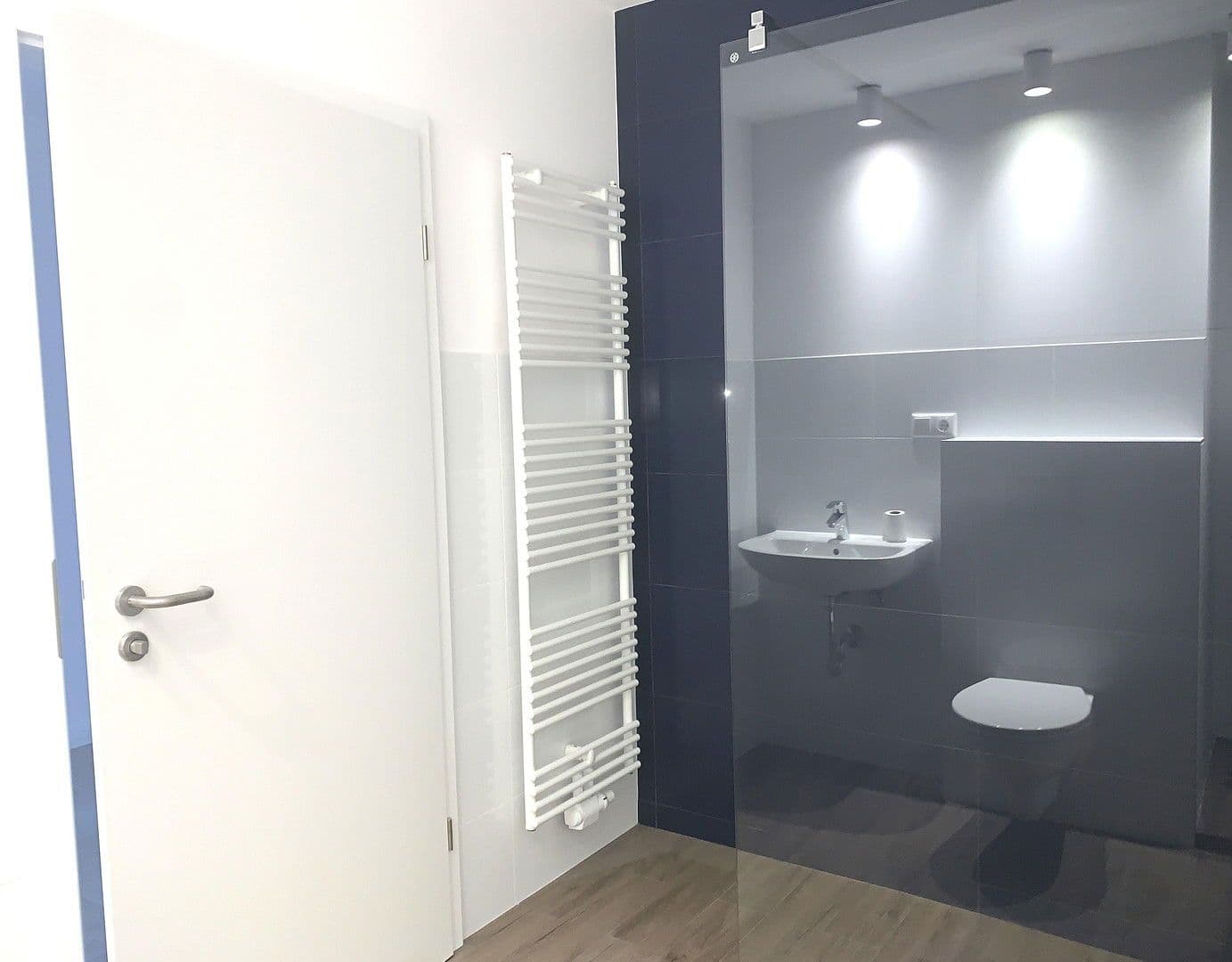 Prenájom bytu 2-izbový 87 m², Hauptstraße 16, Altenmedingen, Dolné Sasko Prenájom bytu 2-izbový 87 m², Hauptstraße 16, Altenmedingen, Dolné Sasko