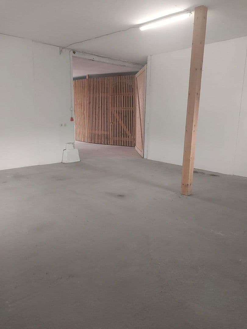 Prenájom nebytového priestoru 57 m², Weil 25, Markt Indersdorf, Bavorsko Prenájom nebytového priestoru 57 m², Weil 25, Markt Indersdorf, Bavorsko