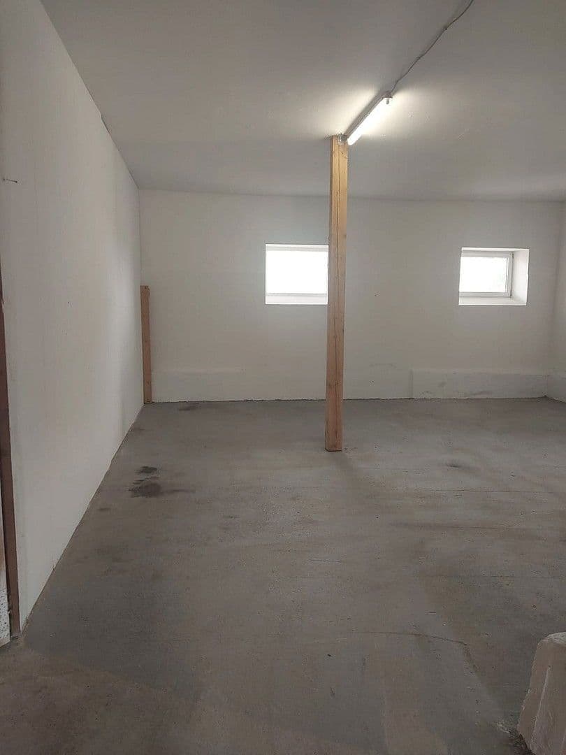 Prenájom nebytového priestoru 57 m², Weil 25, Markt Indersdorf, Bavorsko Prenájom nebytového priestoru 57 m², Weil 25, Markt Indersdorf, Bavorsko